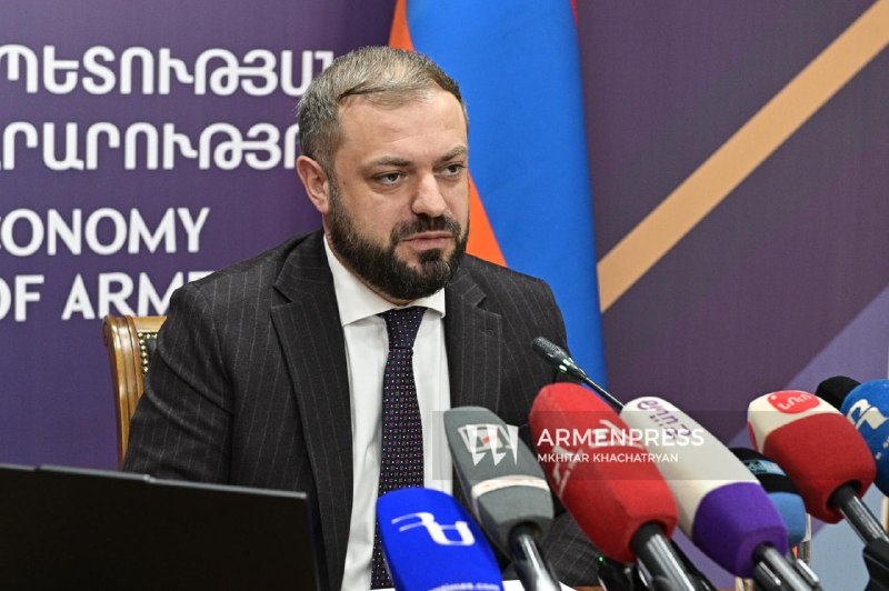 Минэкономики Армении опроверг слухи о письме Папояна к Алиханову из-за форума в Екатеринбурге