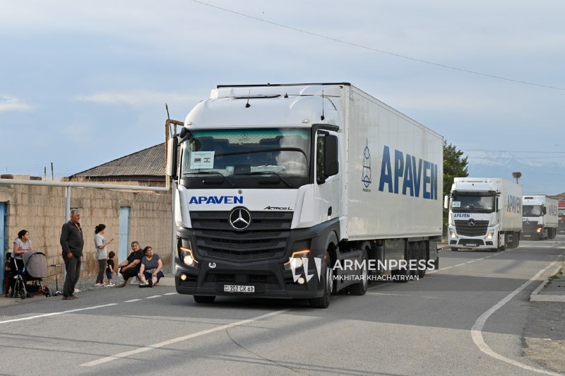 Армения направила гуманитарную помощь в Ливан через границу с Турцией