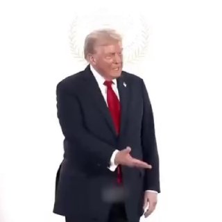 Трамп заявил, что премьер Италии Мелони «умоляла» его о фото: дипломатический скандал