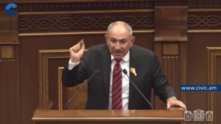 Пашинян пообещал «сокрушить трехглавую олигархию» в Армении