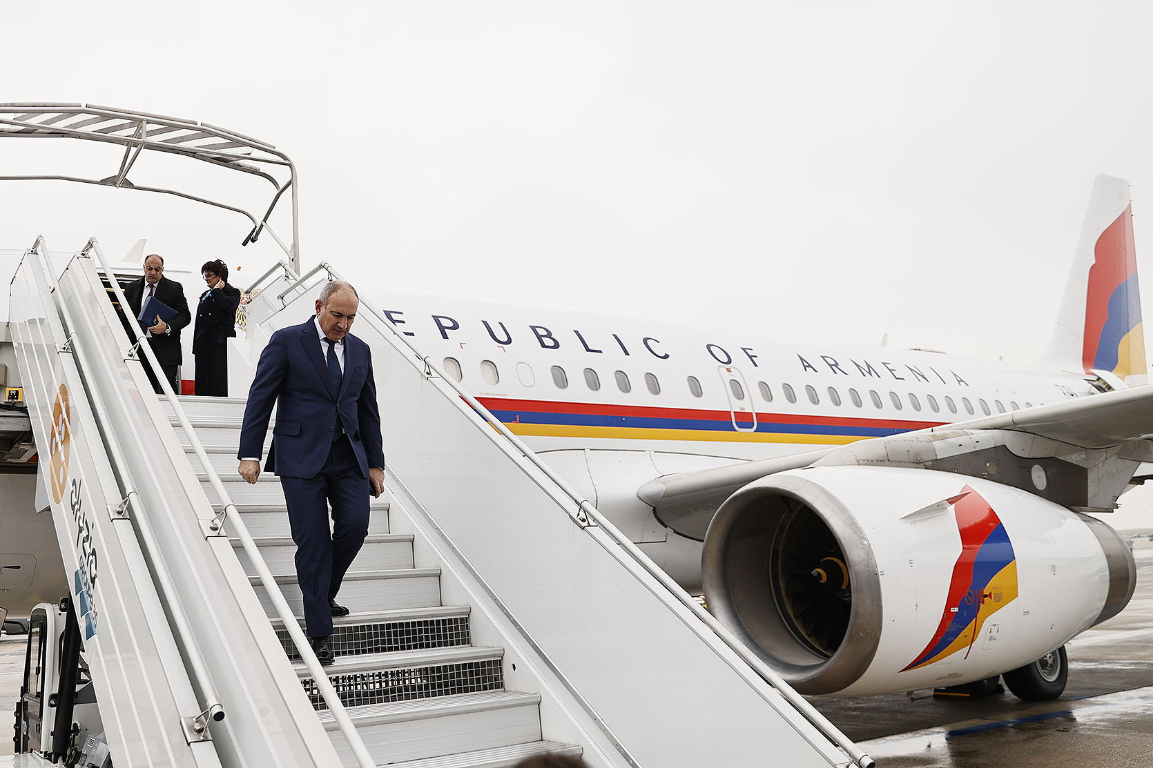 Никол Пашинян отправился с рабочим визитом в Россию: что известно
