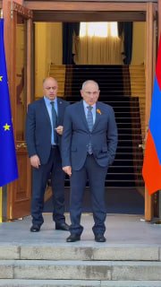 Никол Пашинян и Урсула фон дер Ляйен провели встречу в правительстве Армении