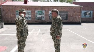 Генерал Асрян провёл строевой смотр в преддверии летнего призыва 2026 года в Армении