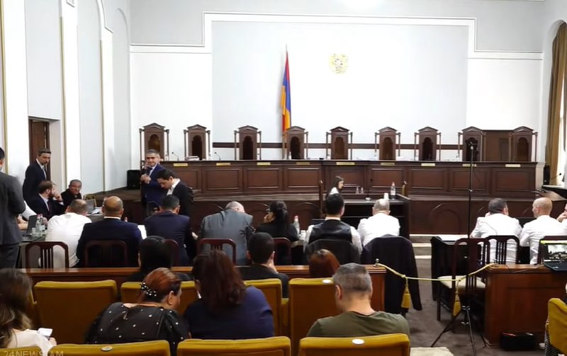 КС Армении начал рассмотрение жалоб на итоги парламентских выборов