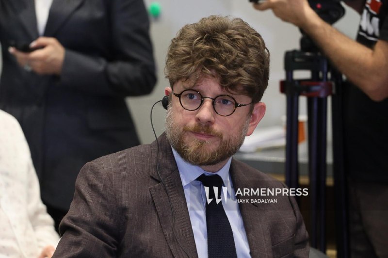 ЕС и Армения: Посол Франции Оливье Декотиньи о поддержке армянского экспорта на европейские рынки