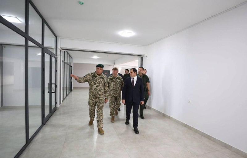 Сурен Папикян открыл новый корпус штаба учебного центра в Армении
