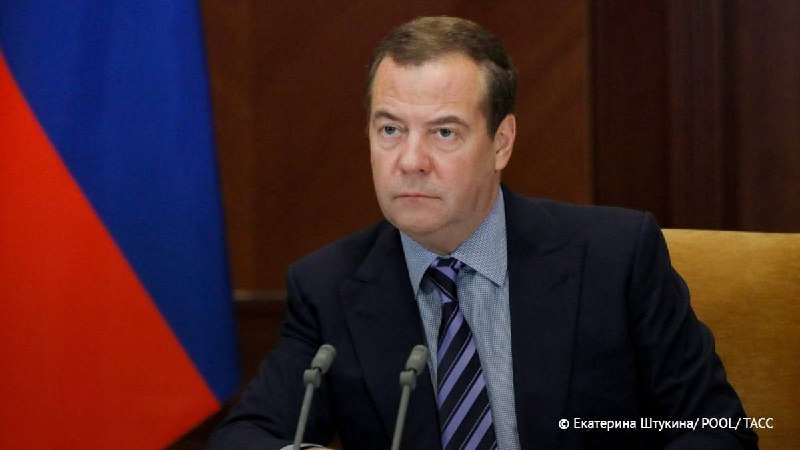 Медведев: Запад беспрецедентно вмешивался в выборы в Армении и поставил госаппарат на ручное управление
