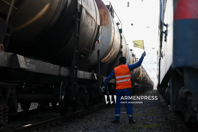 Из Азербайджана в Армению отправлена партия нефтепродуктов: бензин и дизтопливо