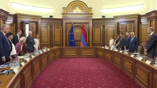 Фон дер Ляйен пообещала доступ на рынок ЕС в случае закрытия российского для Армении