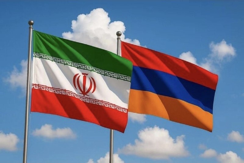 Флаг Армении и Ирана на фоне переговоров, символ стратегического партнёрства